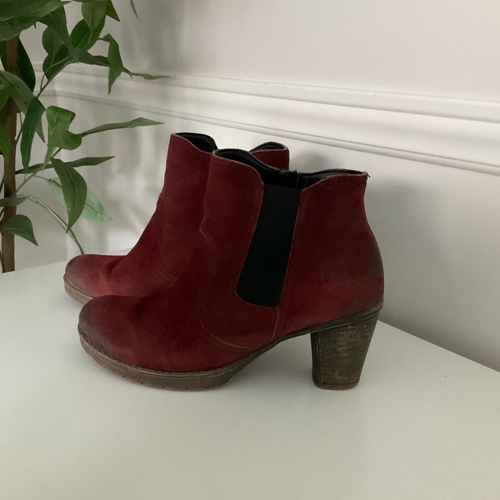Elegant Burgundy Red Suede Ankle Boots